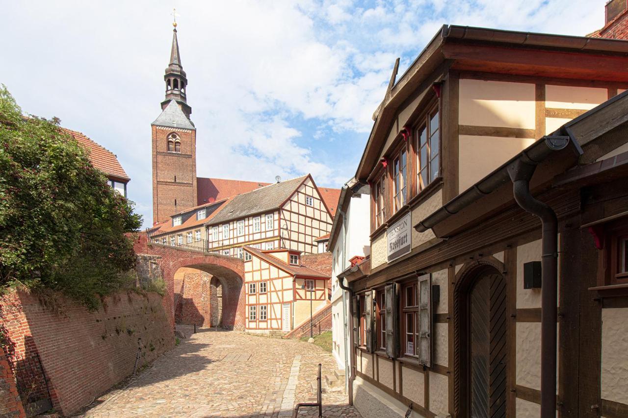 Ferienhaus Zur Rossfurt Tangermuende Villa Dış mekan fotoğraf